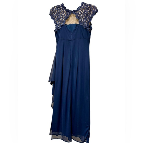 Alex Evenings Women's Long Cap Sleeve Side Ruched Gown - Picture 6 of 8